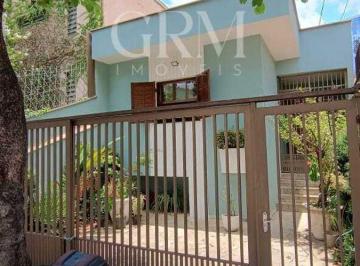 Casa de 3 quartos, São Paulo · casa térrea mobiliada para venda ou locação. em Pinheiros, em rua sem saída.