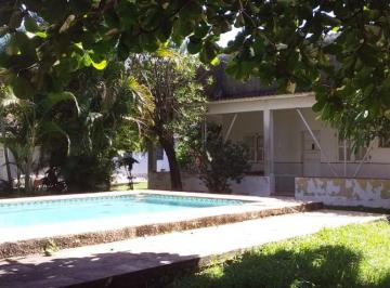 Terreno , Rio de Janeiro · Terreno plano com 60 m de frente e 30 m de profundidade, com 4 imóveis e 1 piscina. Sepetiba.