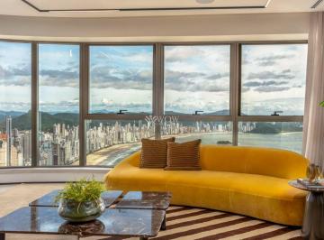 Apartamento · 94m² · 4 Quartos · 3 Vagas · Apartamento no Edifício Yachthouse à Venda com 4 suítes na Barra Sul em Balneário Camboriú