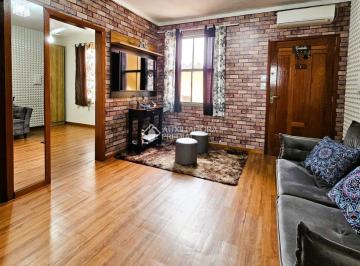 Apartamento · 50m² · 2 Quartos · Apartamento de 02 dormitórios no Rubem Berta