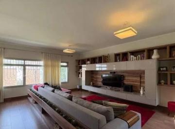 Casa · 177m² · 3 Quartos · 2 Vagas · Casa à venda em Jardim, Santo André — 3 quartos, 1 suíte, piscina e quintal