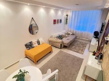 Casa · 150m² · 3 Quartos · 1 Vaga · Sobrado com 3 Suítes, Piscina e Churrasqueira - 150 m²
