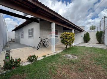 Casa · 240m² · 3 Quartos · 2 Vagas · Descubra o Conforto, Casa Com 3 Quartos sendo 2 suítes,  espaçosa, Moderna e em Localização excelent
