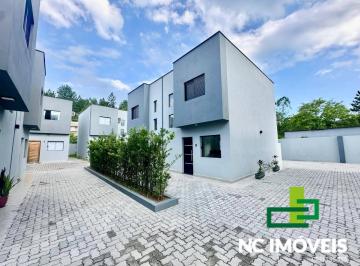 Casa · 72m² · 2 Quartos · 1 Vaga · Casa a Venda na Praia do Capricórnio em Caraguatatuba