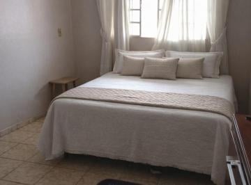 Casa de 3 quartos, Taguatinga · Taguatinga, casa, 3 quartos, suíte, 4 vagas, muito barata, QNJ 7