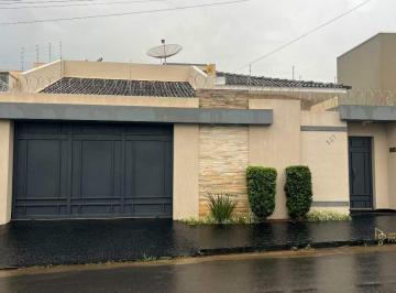 Casa · 200m² · 3 Quartos · 2 Vagas · Casa à venda, 3 quartos, 1 suíte, 2 vagas, Morada Nova - Patrocínio/MG