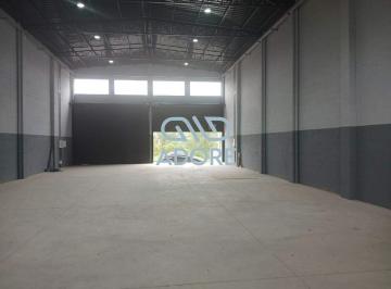 Comercial · 355m² · 4 Vagas · Galpão para alugar na cidade de Salto/SP