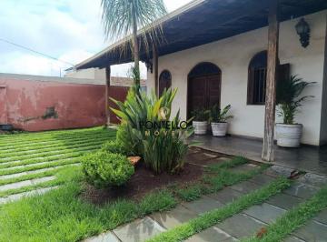 Casa · 224m² · 3 Quartos · 2 Vagas · Casa no Bairro Canaã
