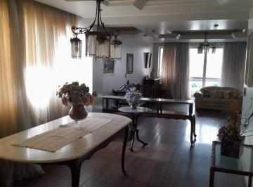 Apartamento · 180m² · 4 Quartos · 1 Vaga · Apartamento amplo no centro de Itabuna-BA – 180 m² | 4 quartos | 2 suítes | Nascente
