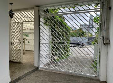 Casa · 400m² · 3 Quartos · 7 Vagas · Sobrado à Venda - 3 Quartos - 2 Suítes - 7 Vagas - Área Construída 400,00m²