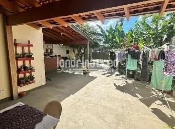 011770320190360.jpg · Ampla Casa à Venda em Londrina  5 Quartos, Churrasqueira e 3 Vagas