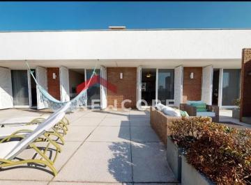 Casa · 460m² · 4 Quartos · 6 Vagas · Casa de condomínio em Avenida Paraguassu, 993 Clique e Retire Correios - Centro - Xangri-Lá/RS