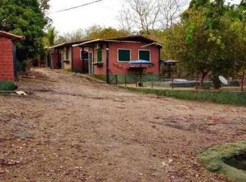 Rural · 371m² · 6 Quartos · 2 Vagas · Chácara / Pousada para Pescadores à Venda no Lago Serra da Mesa, próximo a Cidade de Uruaçu / GO.