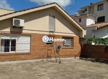 Casa · 172m² · 3 Quartos · 4 Vagas · Casa com pátio e 3 dormitórios no Bairro Jardim Itu.