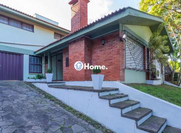 Casa · 350m² · 3 Quartos · 4 Vagas · Casa com piscina e patio ampla no bairro Boa Vista, Porto Alegre/RS