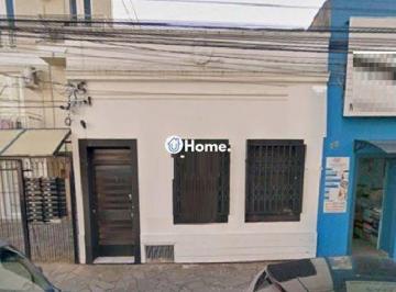 Casa · 150m² · 3 Quartos · Casa no Menino Deus com 150m²