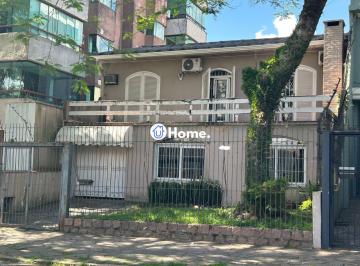 Casa · 175m² · 3 Quartos · 4 Vagas · Casa com 260m² – Excelente localização para moradia ou comércio!