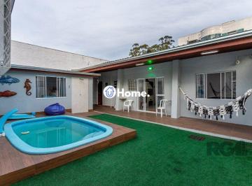 Casa · 157m² · 3 Quartos · 4 Vagas · Casa no Jardim do Salso de 3 dormitórios pátio e piscina