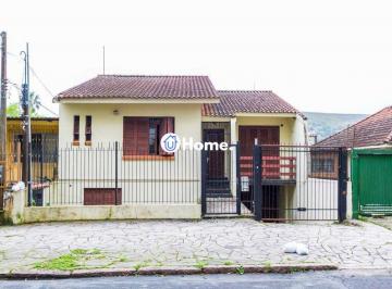 Casa · 150m² · 4 Quartos · 5 Vagas · Casa com entradas independentes em Teresópolis: oportunidade para investimento e