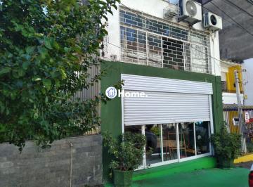 Comercial · 200m² · 2 Quartos · Prédio Comercial  Ideal para , empresa, e comércio em geral.