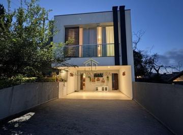 Casa · 300m² · 3 Quartos · 4 Vagas · Casa à Venda no Condomínio Aruã, Mogi das Cruzes/SP
