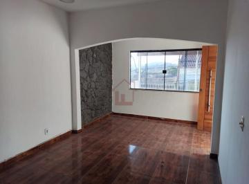 Casa · 220m² · 3 Quartos · 3 Vagas · Casa de 3 quartos 1 suíte no Água Limpa