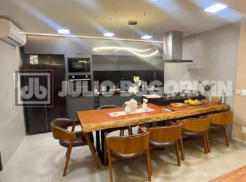 Apartamento · 195m² · 4 Quartos · 4 Vagas · Cobertura : / Residencial / Laranjeiras