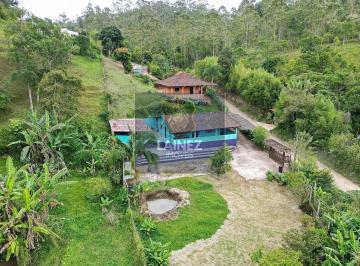 Rural · 400m² · 6 Quartos · Chácara em Centro  -  São Lourenço da Serra