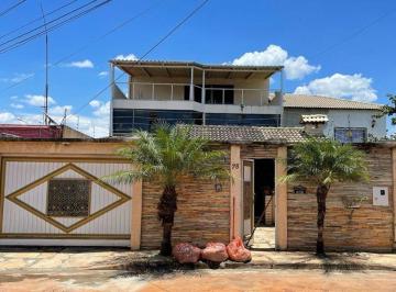 Casa de 3 quartos, Gama · Casa com 5 quartos, 290 m² à venda em Gama COM EXCLUSIVIDADE