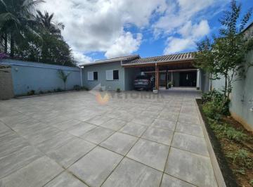 Casa de 3 quartos, Caraguatatuba · Casa com 3 quartos SENDO 1 SUÍTE e 351 m² à venda em Sumaré
