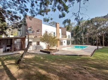 Casa de 4 quartos, Embu das Artes · Casa contemporânea, piscina maravilhosa! Vila Real do Moinho Velho, Embu das Artes, km 26