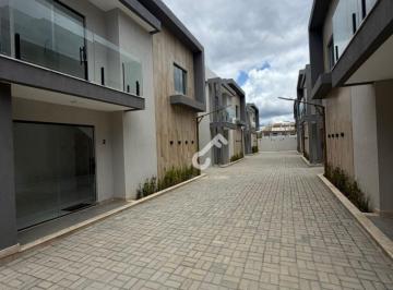 Foto-0 · IPITANGA, Lauro de Freitas. Duplex com 4 quartos sendo 1 suíte e 1 quarto térreo, 50m da praia, 200m