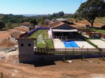 Casa · 500m² · 2 Quartos · PROPRIEDADE À VENDA  - Estrutura completa para café, lazer e piscicultura
