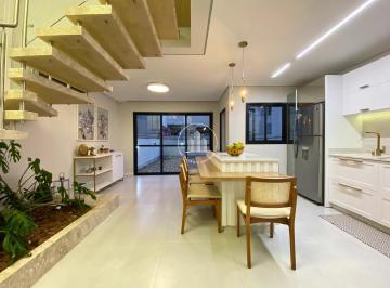 Casa · 139m² · 3 Quartos · 3 Vagas · Casa Alto Padrão Mobiliada em Condomínio Fechado