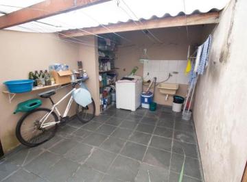 Casa · 158m² · 3 Quartos · 2 Vagas · Casa à venda em Osasco-SP, Vila Osasco: 3 quartos, 1 banheiro, 2 vagas - 158,00 m² de área. Imperdív