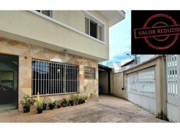 Casa · 138m² · 3 Quartos · 3 Vagas · Sobrado com 3 quartos, sendo 1 suítes, vagas de garagem, com 138m² no Bairro Nova Petrópolis-SBC