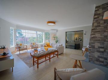 Casa de 3 quartos, Cotia · Casa à venda na Granja Viana