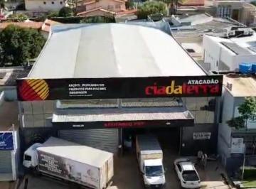 Comercial , Vicente Pires · Ponto em Av. Comercial Útil 720m total 960m² | Testada 21m | Vicente Pires