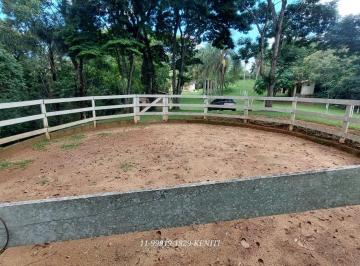 Rural de 2 quartos, Mairiporã · Fazendinha 30.000m², lagos, campo futebol, baias, 2 drms, varanda, árvores, sossego, tranquilidade