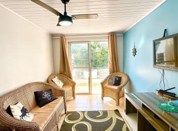Apartamento · 59m² · 2 Quartos · 1 Vaga · Apartamento em Guaratuba Centro com 2 Dormitórios e Suíte