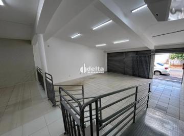 Comercial · 82m² · Loja disponível para locação no bairro Umuarama em Uberlândia-MG.