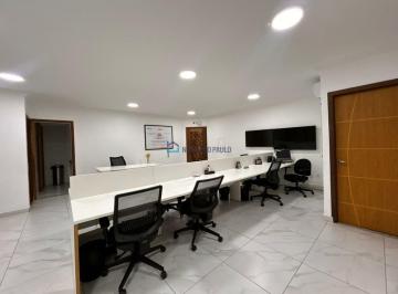 Comercial · 55m² · 2 Vagas · Sala Comercial Mobiliada, 2 vagas, 2 banheiros, Próxima ao Metrô