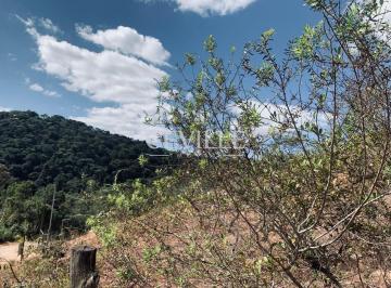 01 · Terreno em ponto alto, com vista panorâmica