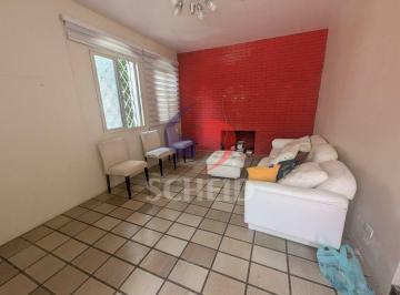Casa · 145m² · 3 Quartos · 4 Vagas · Casa térrea com 03 dormitórios, sendo 02 suítes e 04 vagas