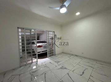 Casa · 270m² · 5 Quartos · 2 Vagas · Oportunidade - Casa com Edícula - Vila Industrial - 5 Dormitórios - 270m².