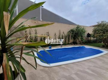 Casa · 300m² · 5 Quartos · 3 Vagas · Casa residencial com 2 quartos sendo 1 suíte disponível para venda no bairro Segismundo Pereira em U