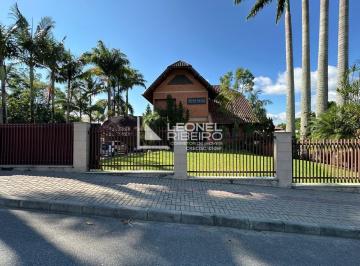 Casa · 289m² · 3 Quartos · 2 Vagas · Casa com 3 dormitórios (1 suíte) à venda, 289m² no bairro Das Capitais - Timbó/SC