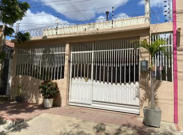 Casa · 4 Quartos · 1 Vaga · Casa em Bom Jardim, Mossoró/RN