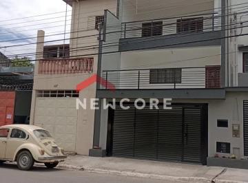 Casa · 240m² · 2 Quartos · 3 Vagas · Sobrado em Avenida Luiz Nani - Borda da Mata - Caçapava/SP