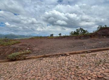 339361c63e578fbe5563ead8268166b14766d32f · Lote plano à venda no Bairro Villa Real